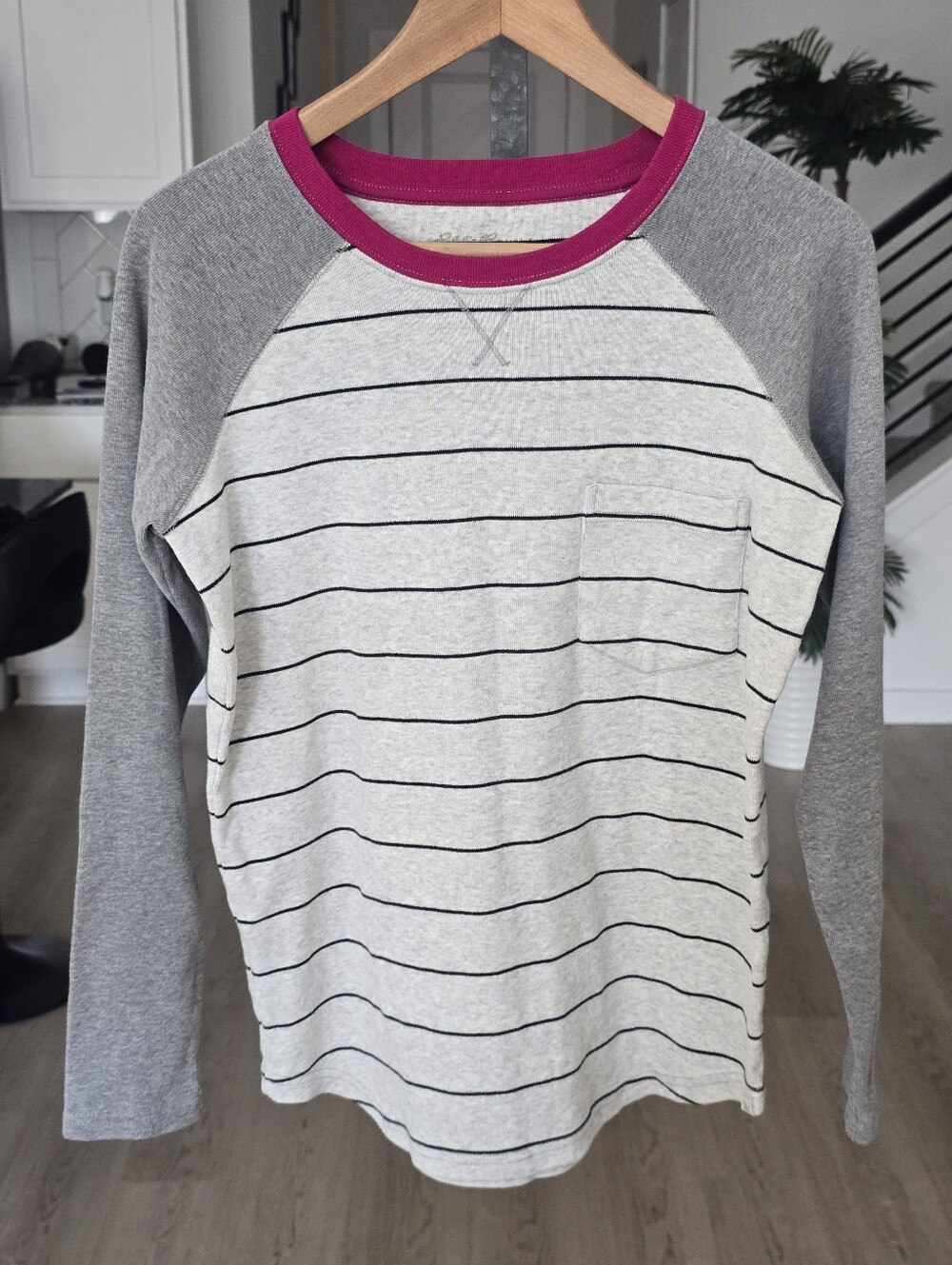 Eddie Bauer Women's Striped Raglan Long Sleeve Pocket Tee Gray Pink Size M